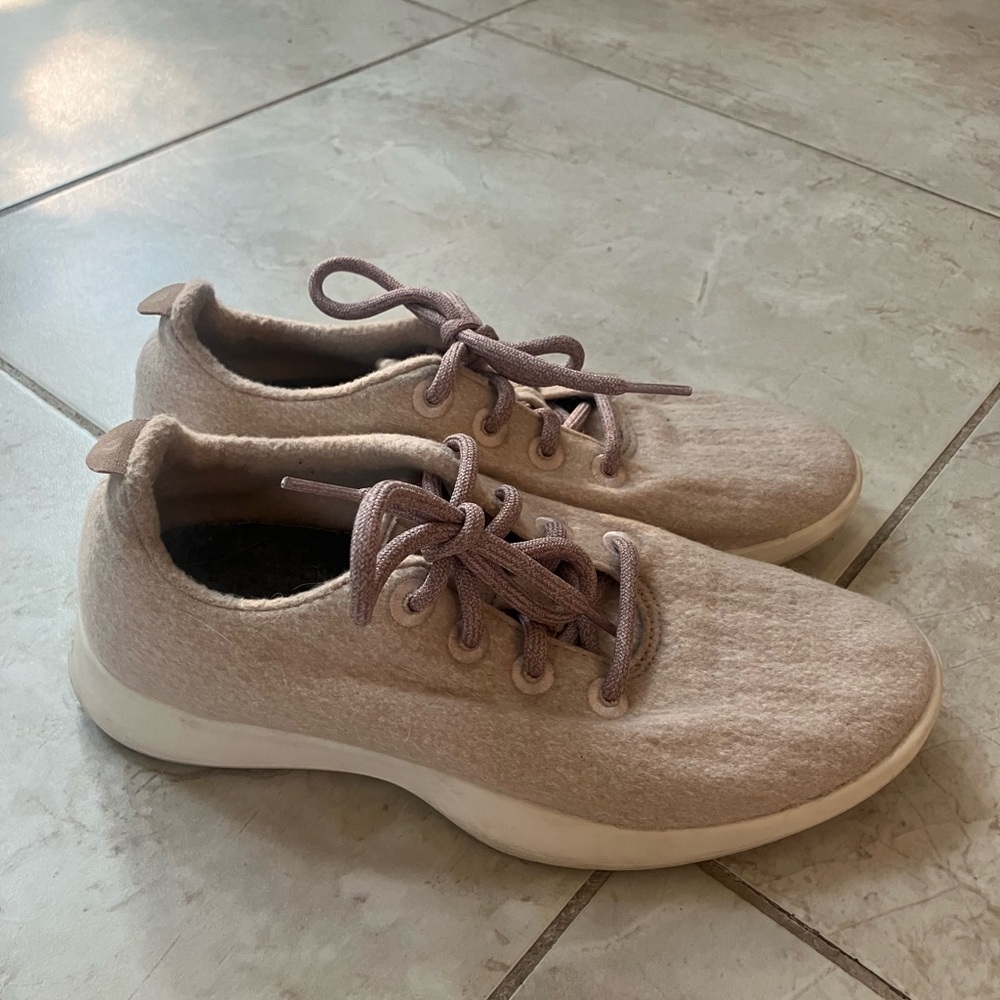 Allbirds Wool Sneakers Size 9 - Dusty Pink